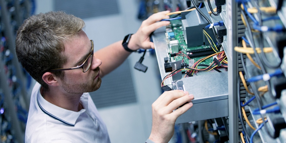 Datacenter Technician (m/w/d), 1. Bild